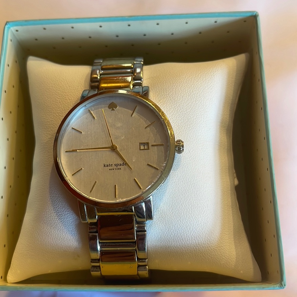 Kate Spade Watch With Date Feature - image 1